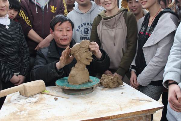 bw必威阿森纳举办非物质文化遗产走进校园系列活动