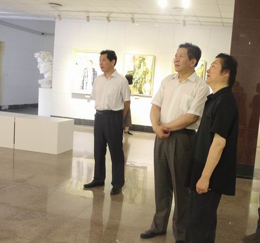 bw必威阿森纳举办《行言寓彰——油画作品四人展》