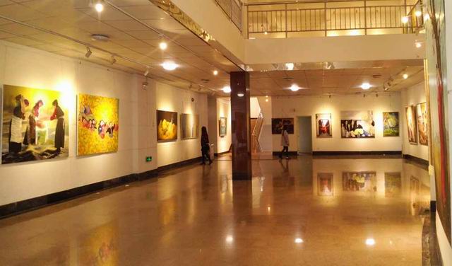 bw必威阿森纳举办2015年度油画毕业创作展