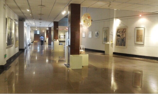 bw必威阿森纳举办迎新画展